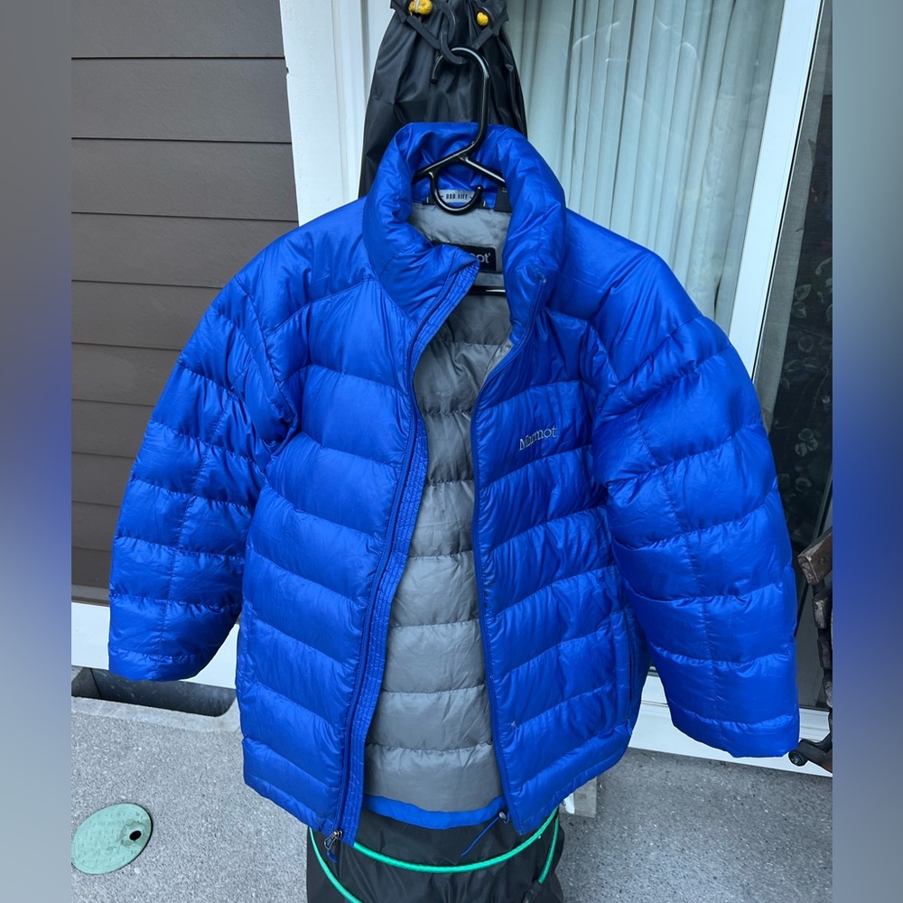 Marmot Men’s blue 800 Fill down jacket